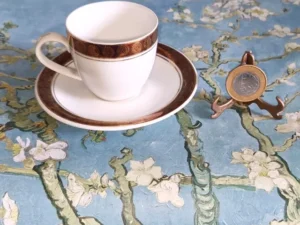 Xícara com pires vintage em porcelana Steatita Paraná perfeita