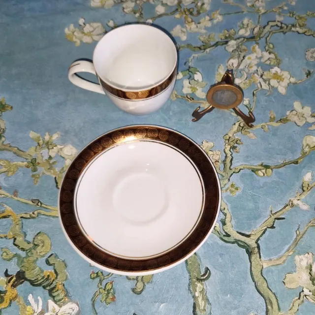Xícara com pires vintage em porcelana Steatita Paraná perfeita